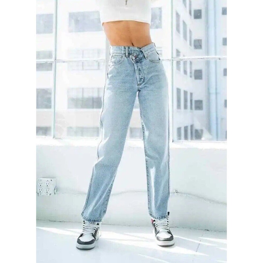 Revice Denim Crossover Waistband Loose Leg High Rise Jeans Sz 27 Blue Light Wash